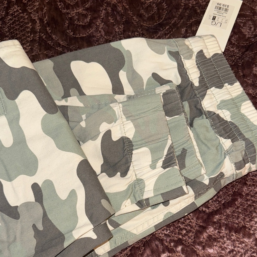 Refuge Green Camouflage Cargo Joggers - Picture 8 of 16
